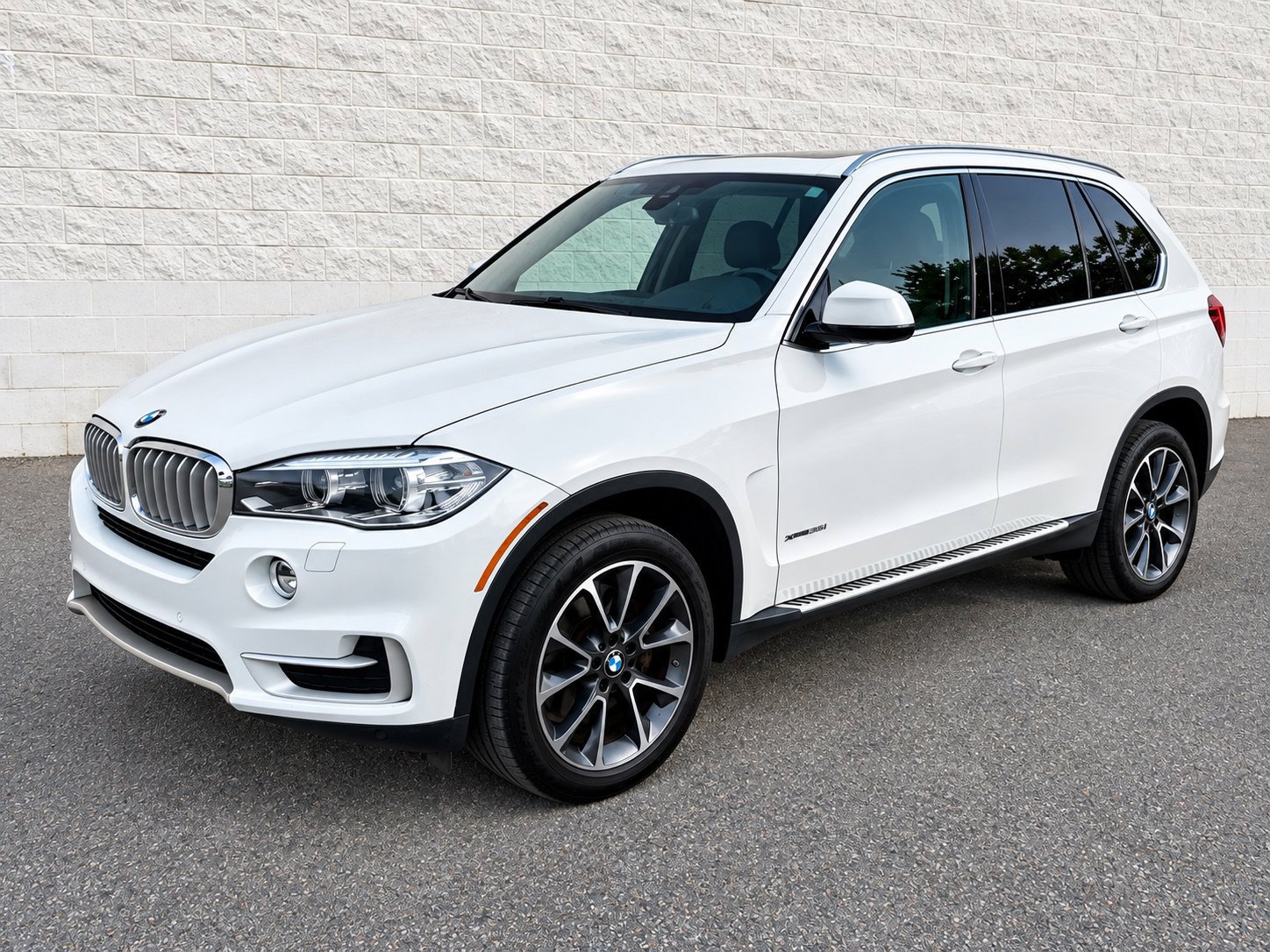 Used 2016 BMW X5 xDrive35i AWD/4WD image 1
