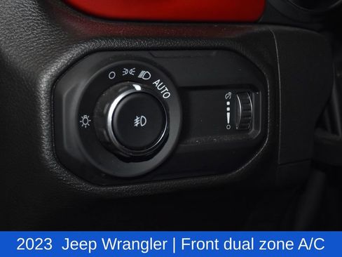 Used 2023 Jeep Wrangler Unlimited Rubicon w/ Xtreme 35 Tire Package AWD/4WD image 11