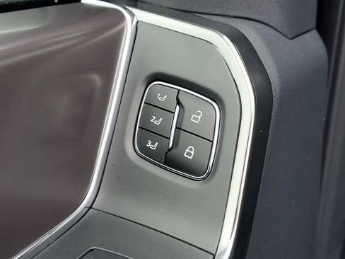 New 2026 Ford F350 Platinum w/ FX4 Off-Road Package image 12