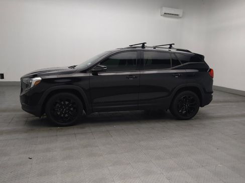 Used 2020 GMC Terrain SLT w/ Preferred Package image 2