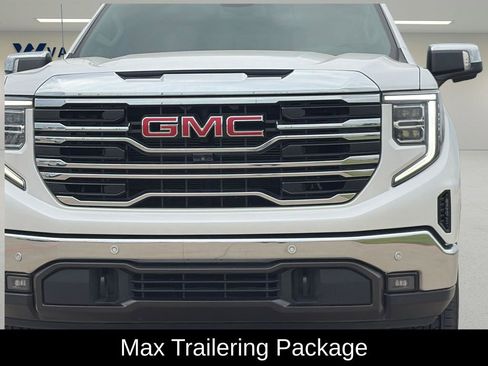 Used 2023 GMC Sierra 1500 SLT AWD/4WD image 3