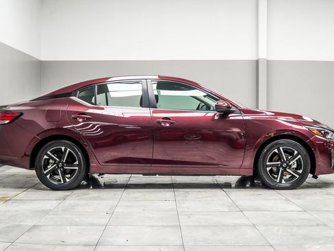 Used 2024 Nissan Sentra SV image 6