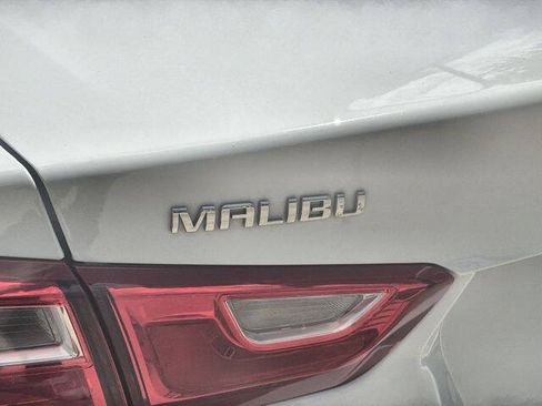 Used 2023 Chevrolet Malibu LT FWD image 31