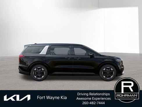 New 2026 Kia Carnival EX FWD image 9