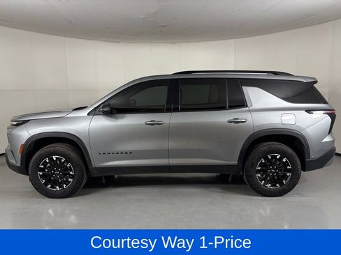 Used 2024 Chevrolet Traverse Z71 w/ Enhanced Driving Package AWD/4WD image 6