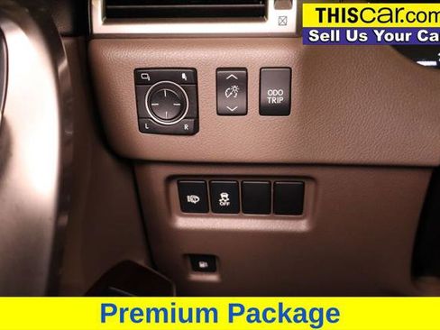 Used 2017 Lexus GX 460 image 14