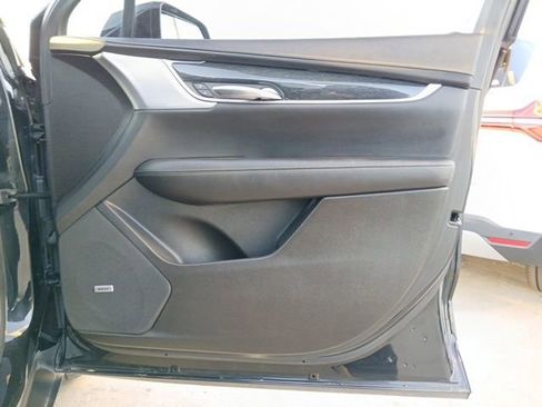 Used 2022 Cadillac XT5 Premium Luxury image 17