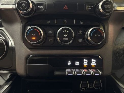 Used 2021 RAM 1500 Big Horn AWD/4WD image 9