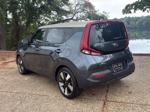 Used 2020 Kia Soul EX FWD image 8
