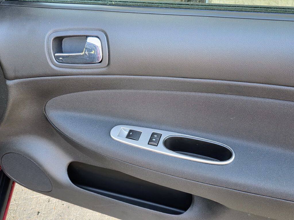 Used 2009 Chevrolet Cobalt LT FWD image 10