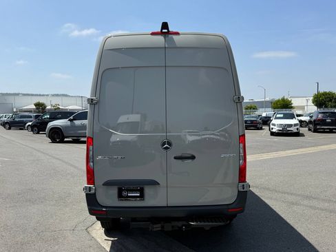 New 2026 Mercedes-Benz Sprinter 2500 image 9