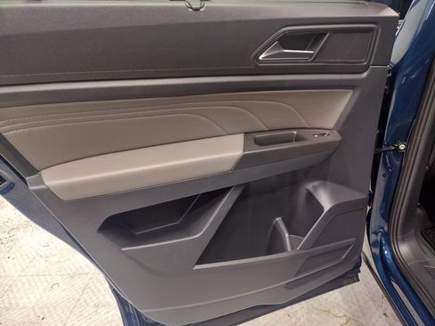 Certified 2022 Volkswagen Atlas SE FWD image 25