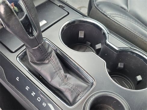 Used 2019 Ford Explorer XLT w/ Equipment Group 202A image 30