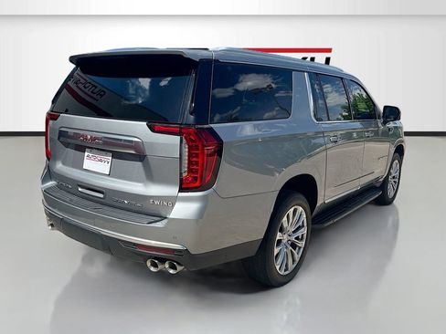 Used 2024 GMC Yukon XL Denali AWD/4WD image 7