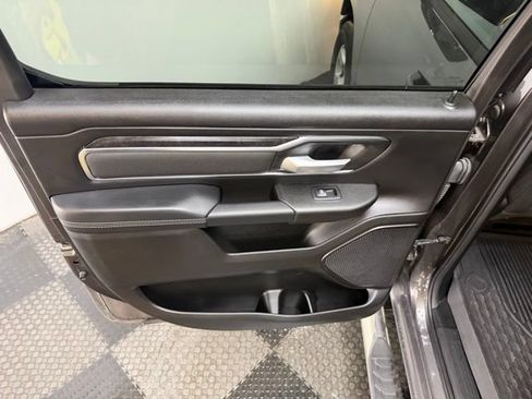 Used 2024 RAM 1500 Big Horn AWD/4WD image 38