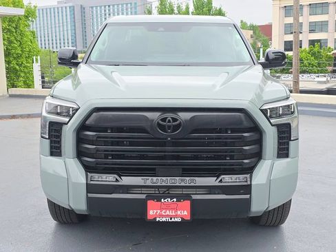 Used 2024 Toyota Tundra Limited AWD/4WD image 8