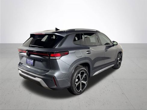 New 2026 Volkswagen Tiguan SE image 6