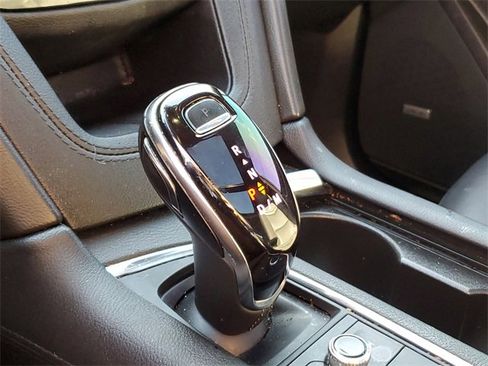 Certified 2022 Cadillac XT5 Premium Luxury w/ Technology Package image 21