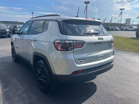 New 2026 Jeep Compass Latitude image 22