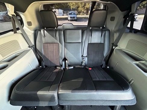 Used 2019 Dodge Grand Caravan SXT image 30