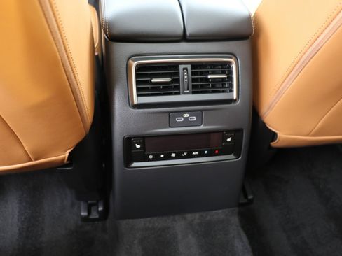 Certified 2025 MAZDA CX-70 3.3 Turbo S w/ Premium Plus AWD/4WD image 11