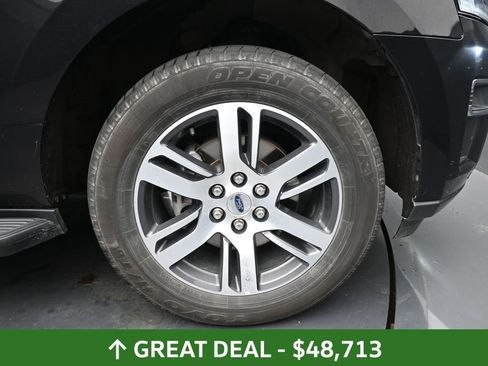 Used 2024 Ford Expedition Limited image 17