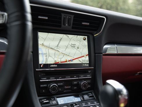 Used 2015 Porsche 911 Turbo image 27