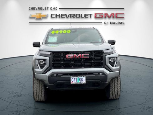 Used 2025 GMC Canyon Elevation w/ Convenience Package image 8