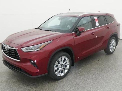 New 2026 Toyota Highlander Limited AWD/4WD image 1