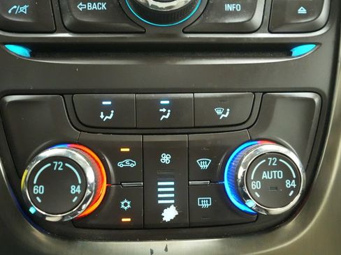 Used 2013 Buick Verano Convenience FWD image 27