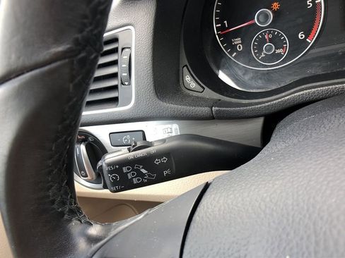 Used 2014 Volkswagen Passat TDI SE FWD image 20