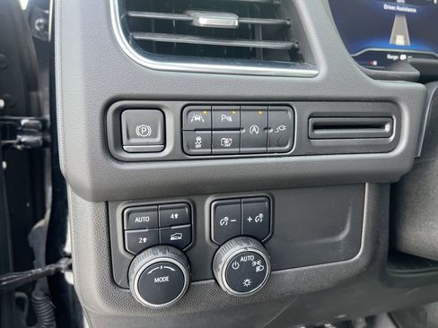 Certified 2022 Chevrolet Tahoe RST w/ Luxury Package image 23