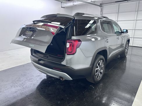 Used 2020 GMC Acadia SLE w/ Driver Convenience Package FWD image 34