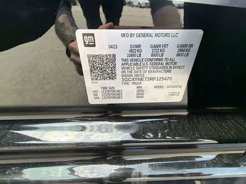 Used 2024 Chevrolet Silverado 2500 LT AWD/4WD image 28