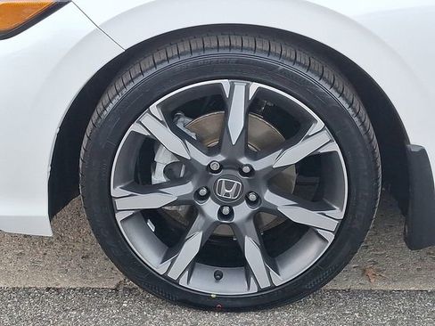 Certified 2025 Honda Civic Sport Touring image 8