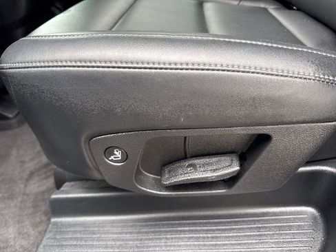 Used 2025 Kia Telluride S FWD image 41