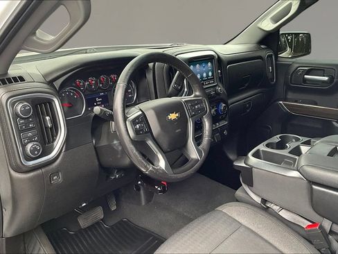 Used 2021 Chevrolet Silverado 1500 LT AWD/4WD image 15