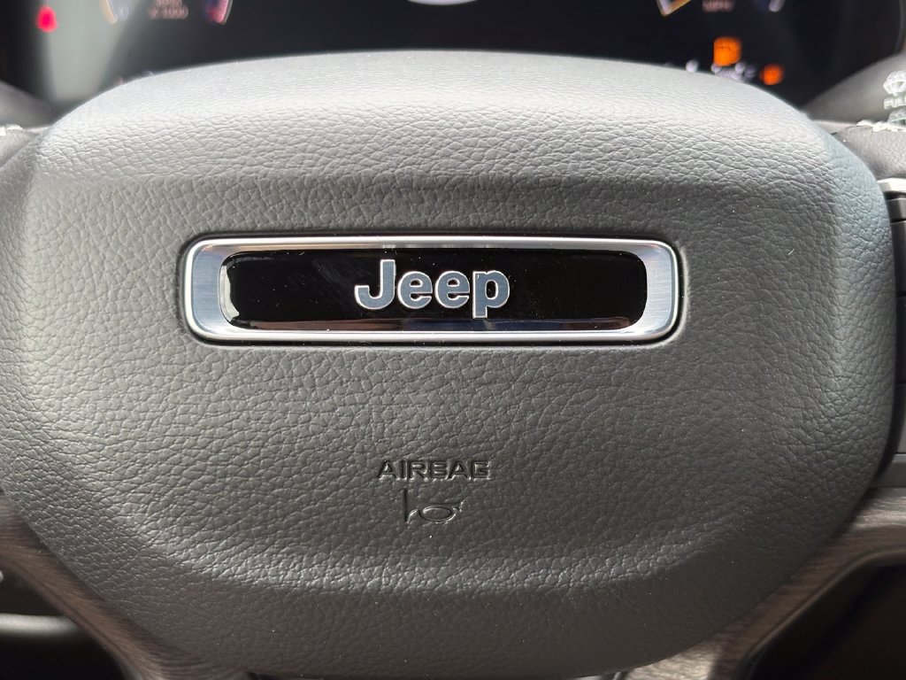 New 2026 Jeep Grand Cherokee Altitude RWD image 35