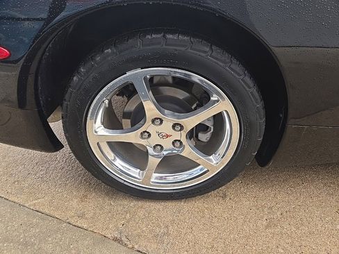 Used 2003 Chevrolet Corvette Convertible w/ Preferred Equipment Group1 image 24