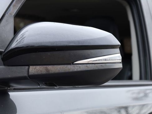 Used 2019 Toyota 4Runner Limited image 18