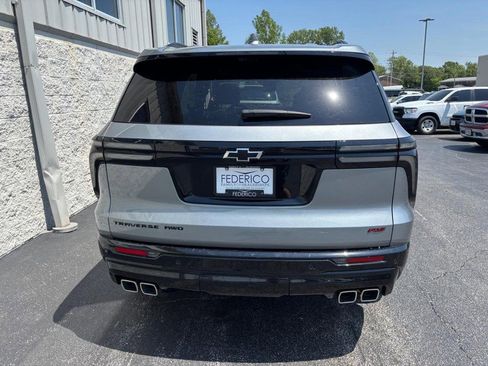 Used 2024 Chevrolet Traverse RS w/ LPO, Floor Liner Package AWD/4WD image 4