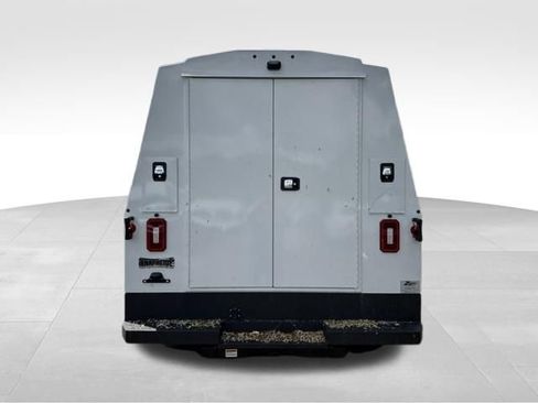 New 2026 GMC Sierra 3500 Pro w/ Convenience Package AWD/4WD image 5