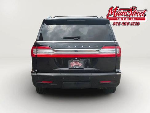 Used 2019 Lincoln Navigator Reserve w/ Cargo Package AWD/4WD image 6