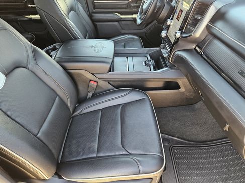 Used 2023 RAM 1500 Limited w/ Body Color Bumper Group AWD/4WD image 6