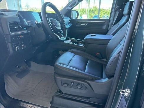 Used 2026 Chevrolet Tahoe Z71 w/ Comfort Package image 4