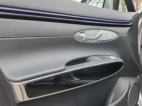 Used 2026 Genesis GV70 2.5T image 5