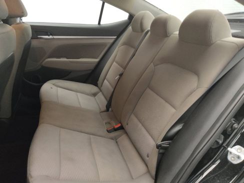 Used 2020 Hyundai Elantra SEL w/ Convenience Package (C2) FWD image 18