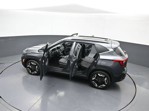 Certified 2025 Kia Seltos SX w/ SX Sunroof Package AWD/4WD image 45