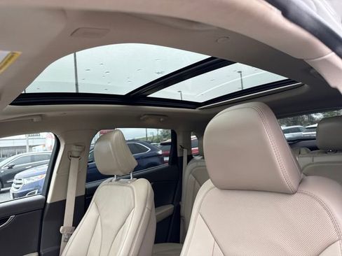 Used 2023 Lincoln Nautilus Reserve image 26