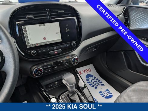 Used 2025 Kia Soul S FWD image 31